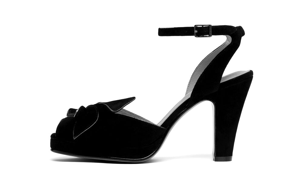 Ava Vintage Platforms (Black)