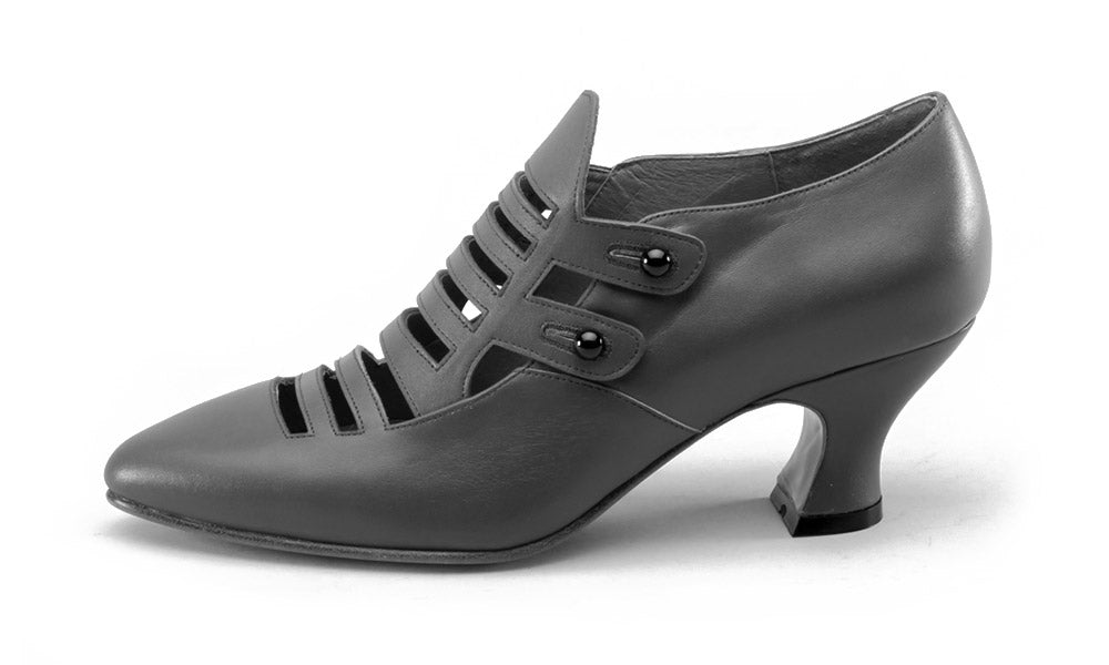 Endora Victorian Witch Shoes (Blood Red)