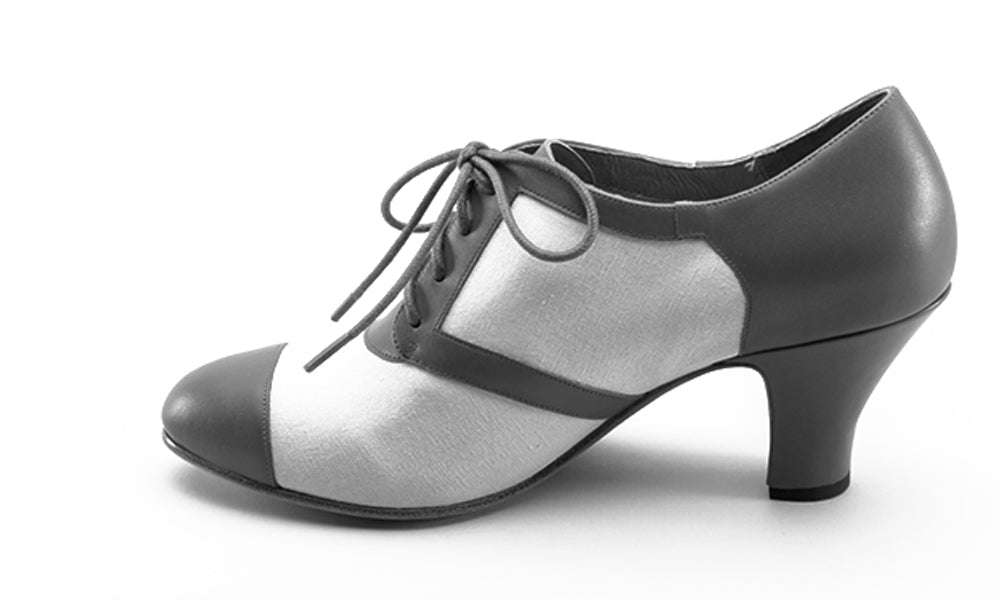 Evelyn Retro Oxfords (Tan/Black)