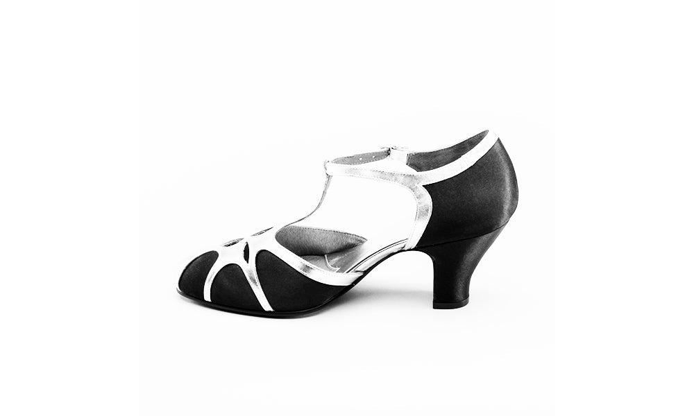 Lilith Vintage Flapper T-Straps Wide (Black/Silver)