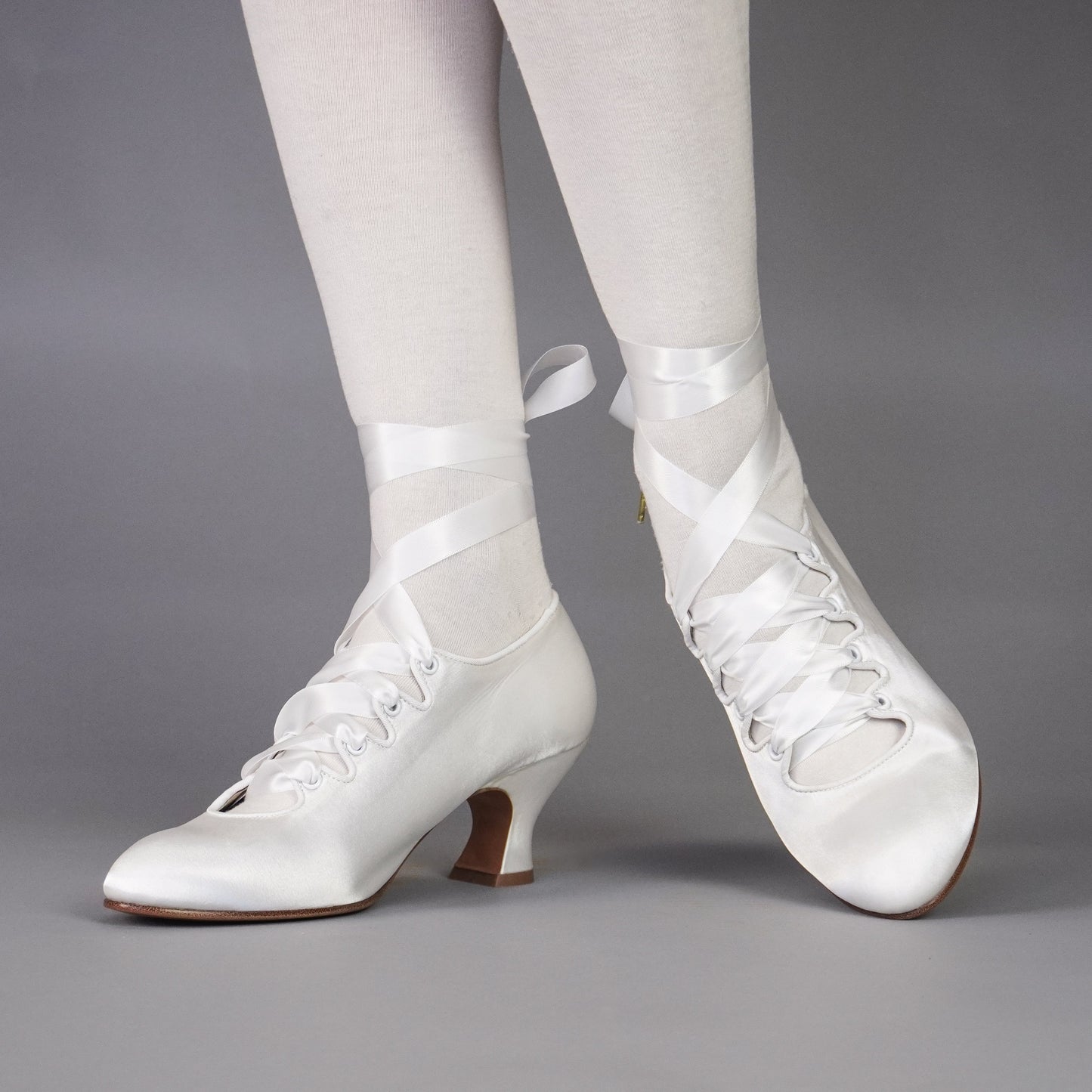 Foxtrot Edwardian Pump (Soft White)