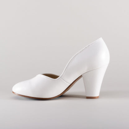 Marilyn Vintage Pumps (Soft Ivory)