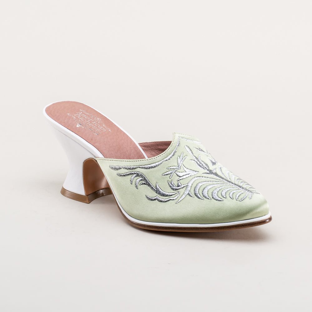 Antoinette 18th Century Mules (Green)