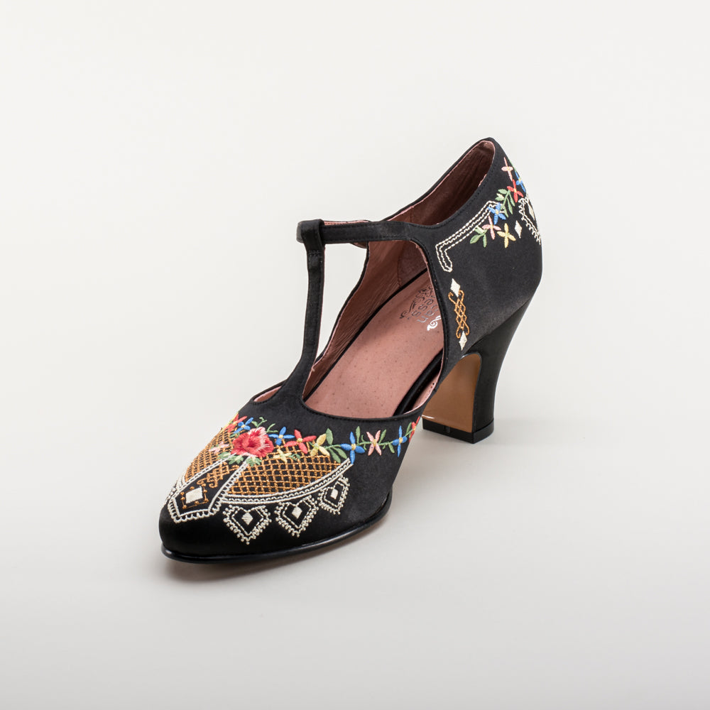 Daisy Embroidered T-Straps (Black)