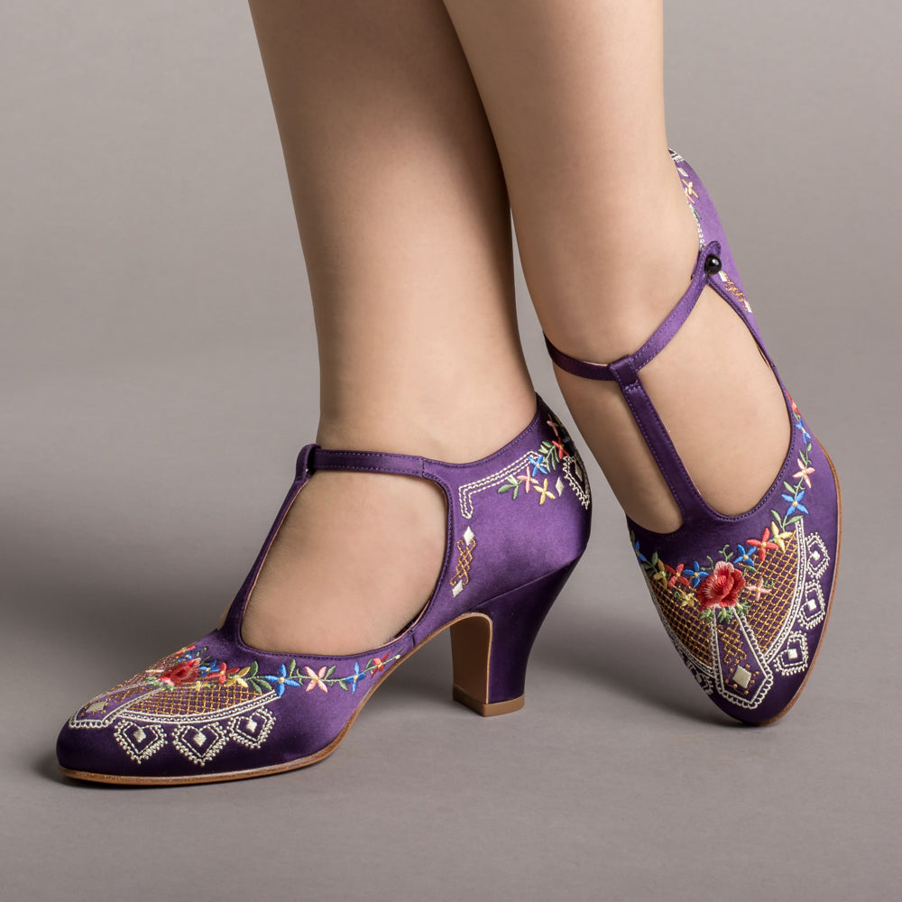 Daisy Embroidered T-Straps (Purple)