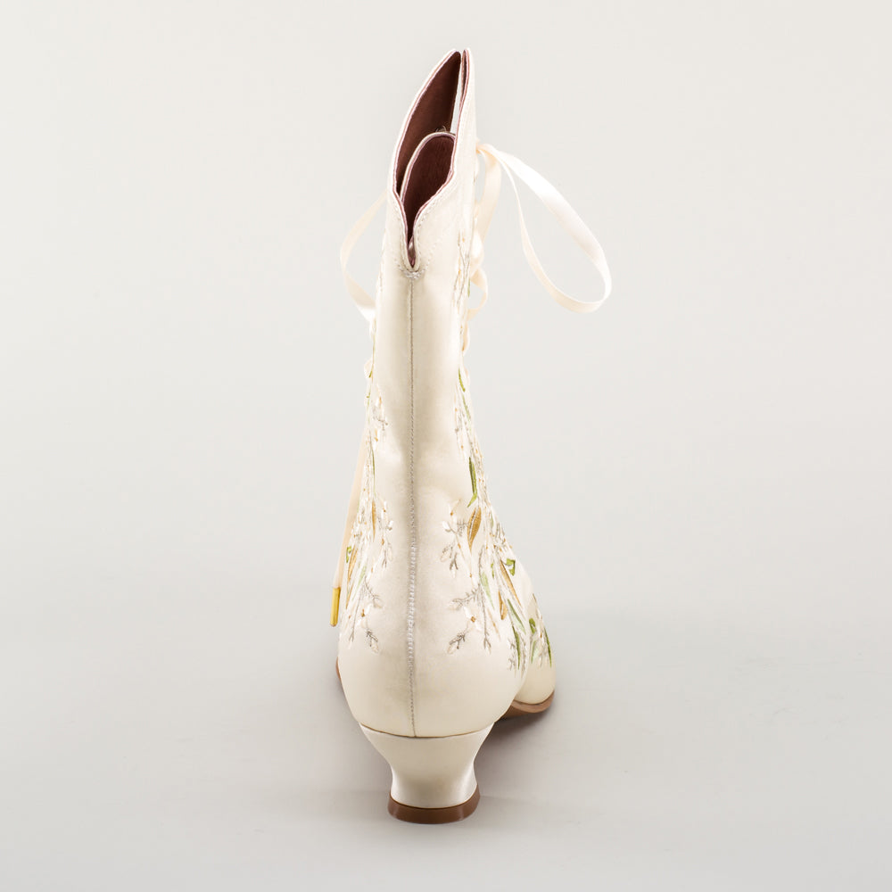 Flora Women's Embroidered Boots (Ivory)