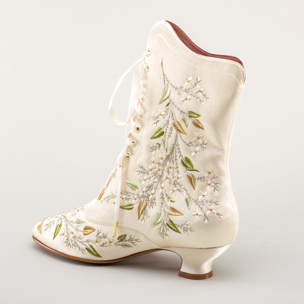 Flora Women's Embroidered Boots (Ivory)