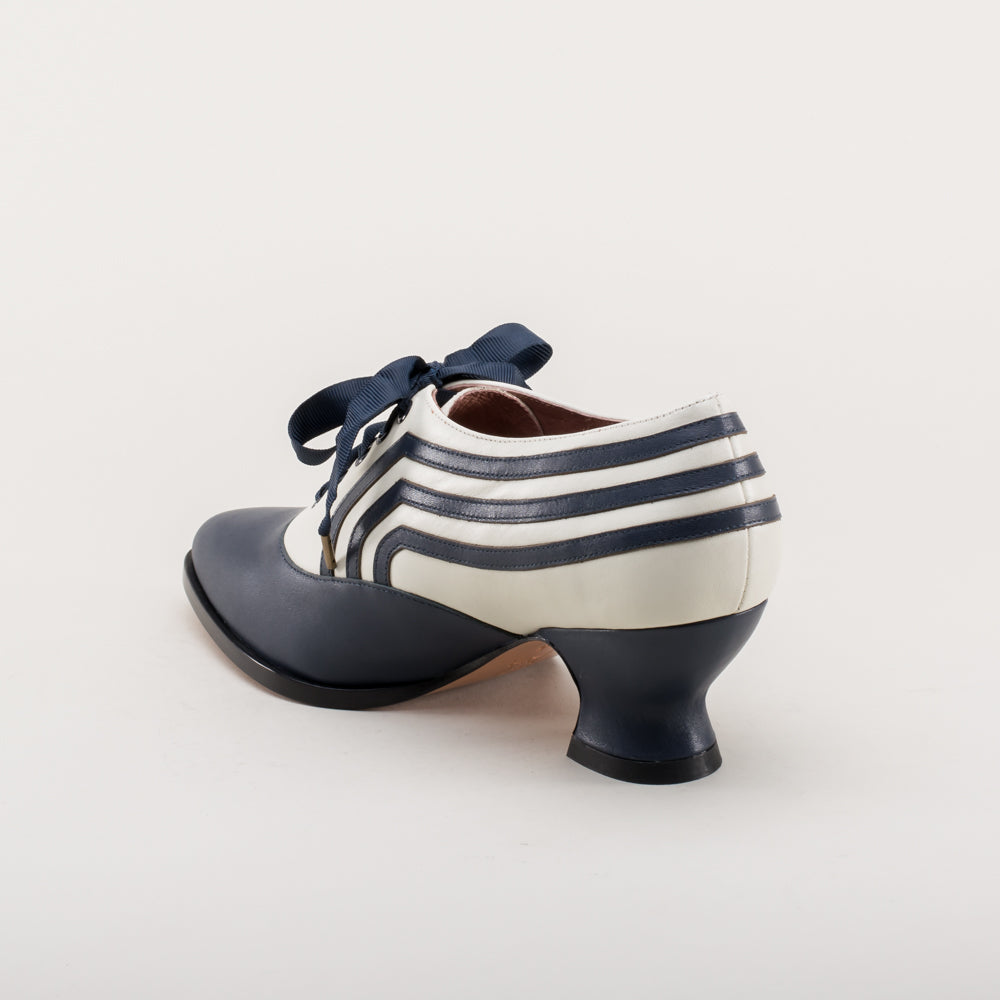 Bernadette Edwardian Oxfords Wide (Navy/Ivory)