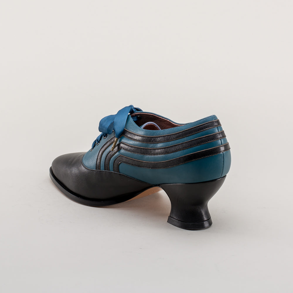 Bernadette Women's Edwardian Oxfords (Blue/Black)
