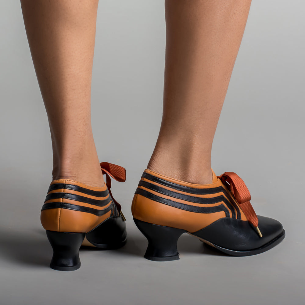 Bernadette Women's Edwardian Oxfords (Cognac/Black)