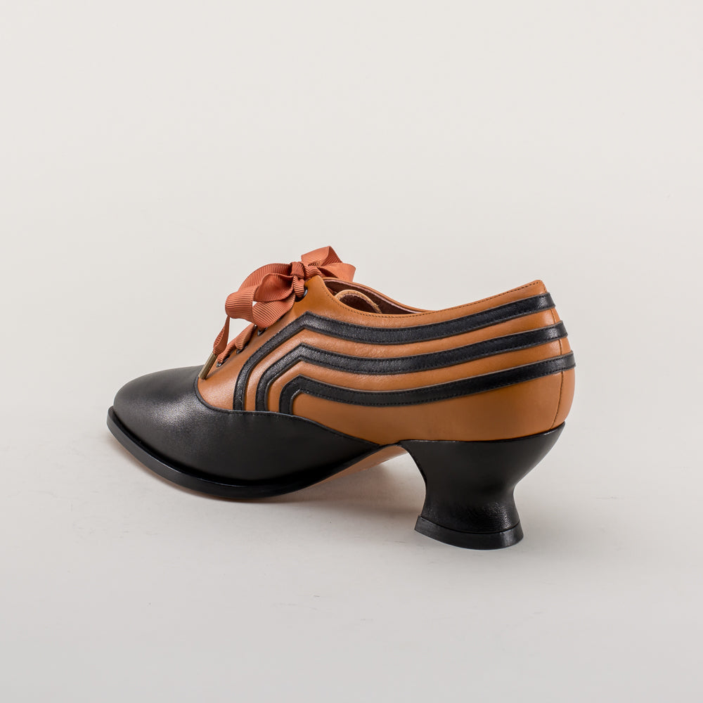 Bernadette Edwardian Oxfords (Cognac/Black)