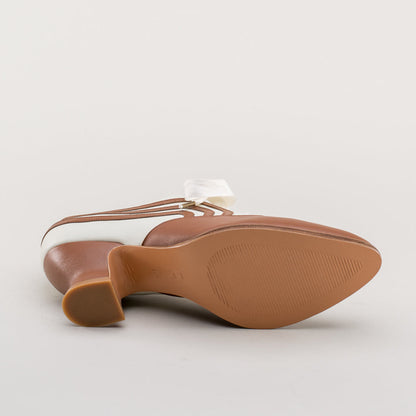 Bernadette Edwardian Oxfords (Tan/Ivory)