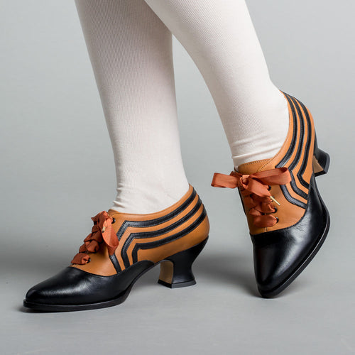 Bernadette Women's Edwardian Oxfords (Cognac/Black)