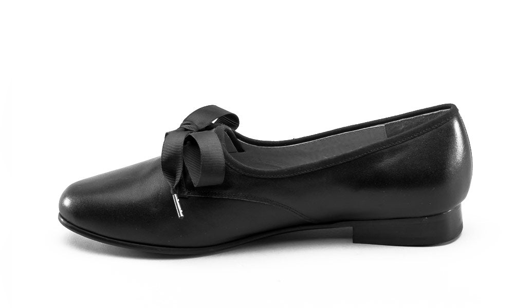 Bertie Regency Pumps (Black)