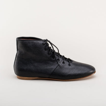 Emma Regency Leather Boots (Black)
