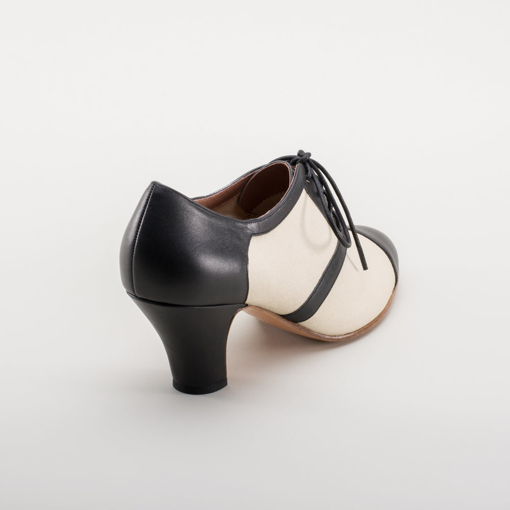 Evelyn Retro Oxfords (Tan/Black)