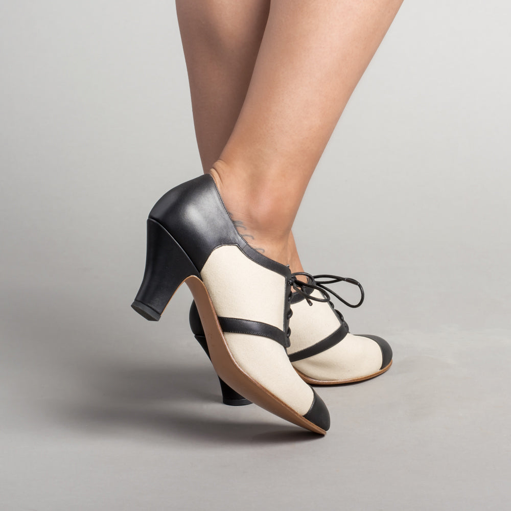 Evelyn Retro Oxfords (Tan/Black)