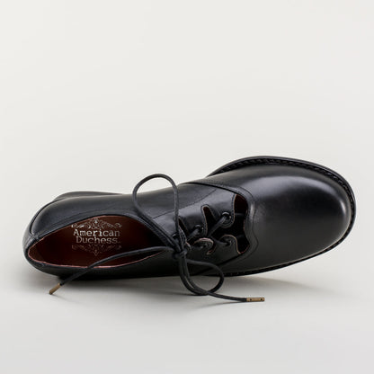 Ghillie Vintage Lace-Up Shoes (Black)