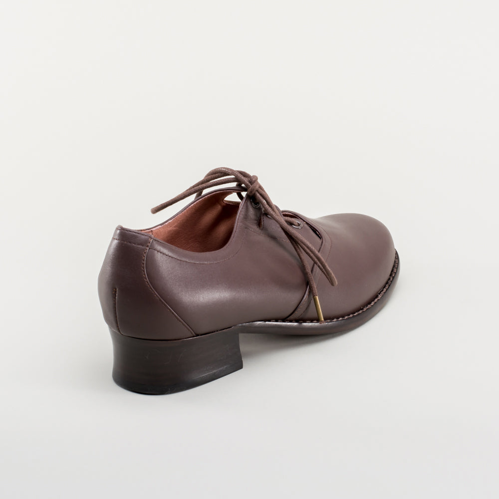 Ghillie Vintage Lace-Up Shoes (Brown)