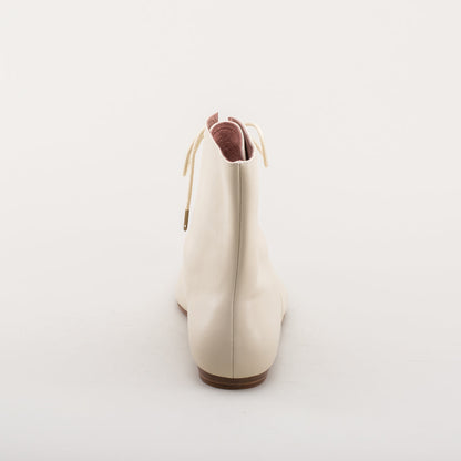 Hartfield Regency Leather Boots (Ivory)