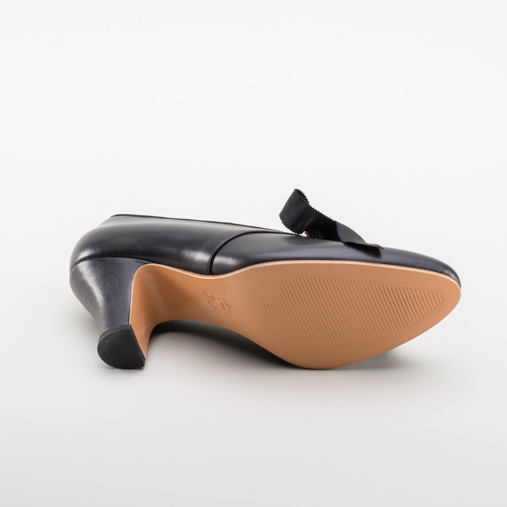 Hazel Women's Vintage Pumps (Black)