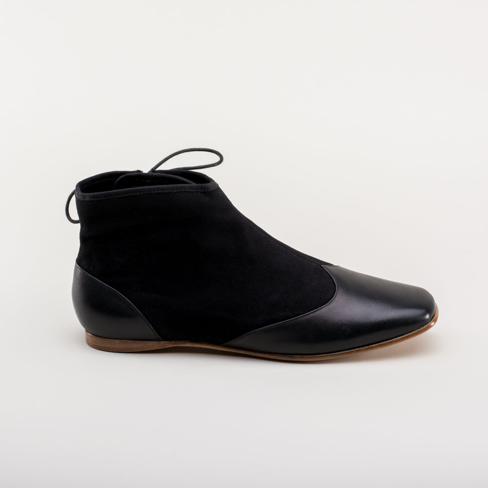Keckley Victorian Side-Lace Boots (Black/Black)