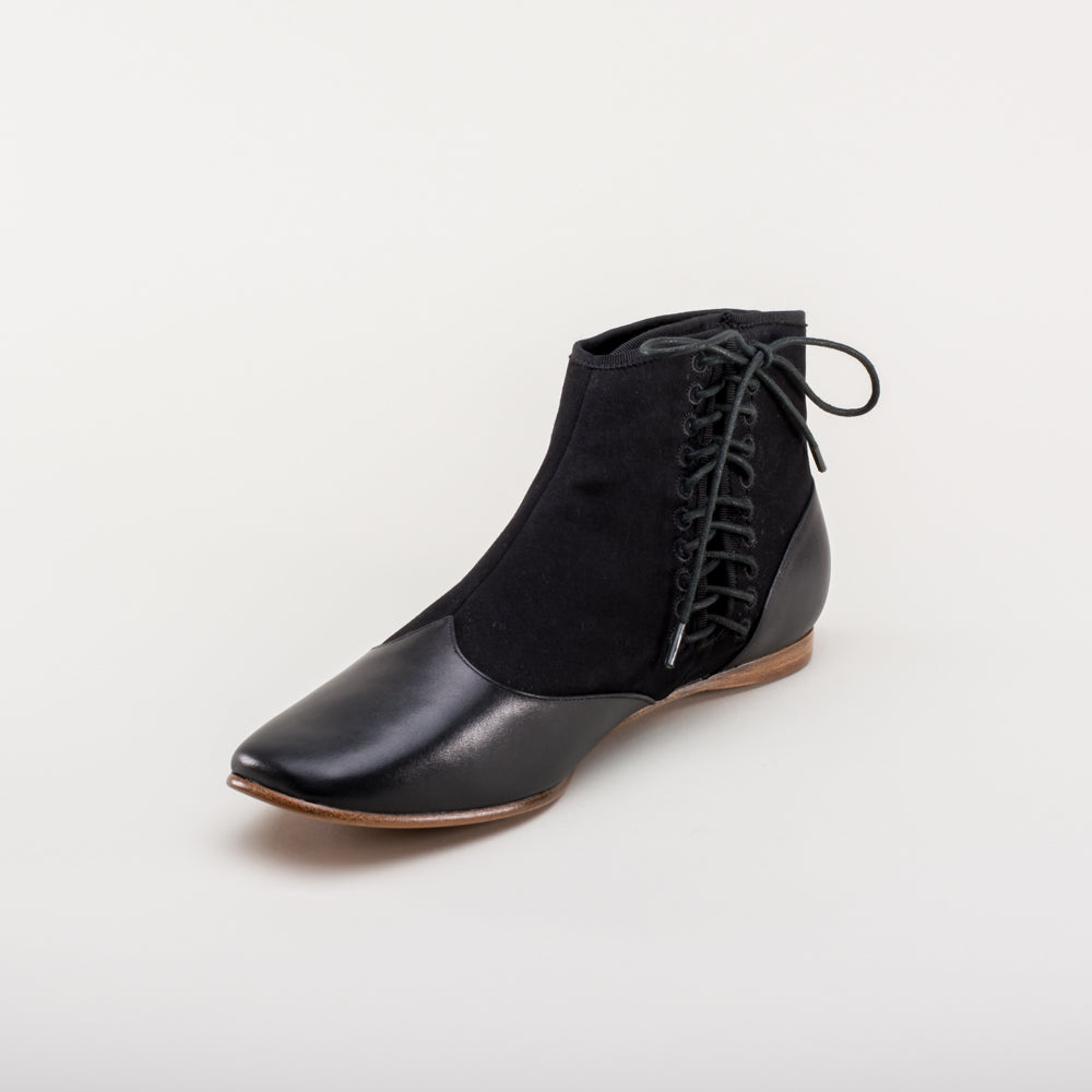 Keckley Victorian Side-Lace Boots (Black/Black)