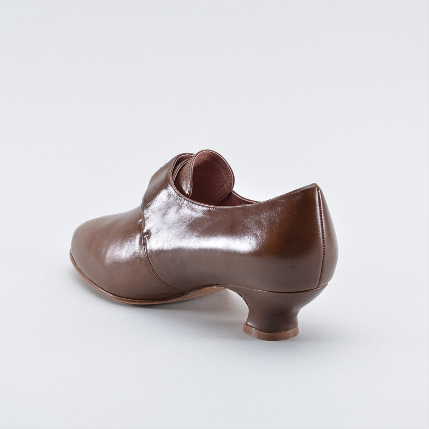Kensington 18th Century Leather Shoes (Walnut)
