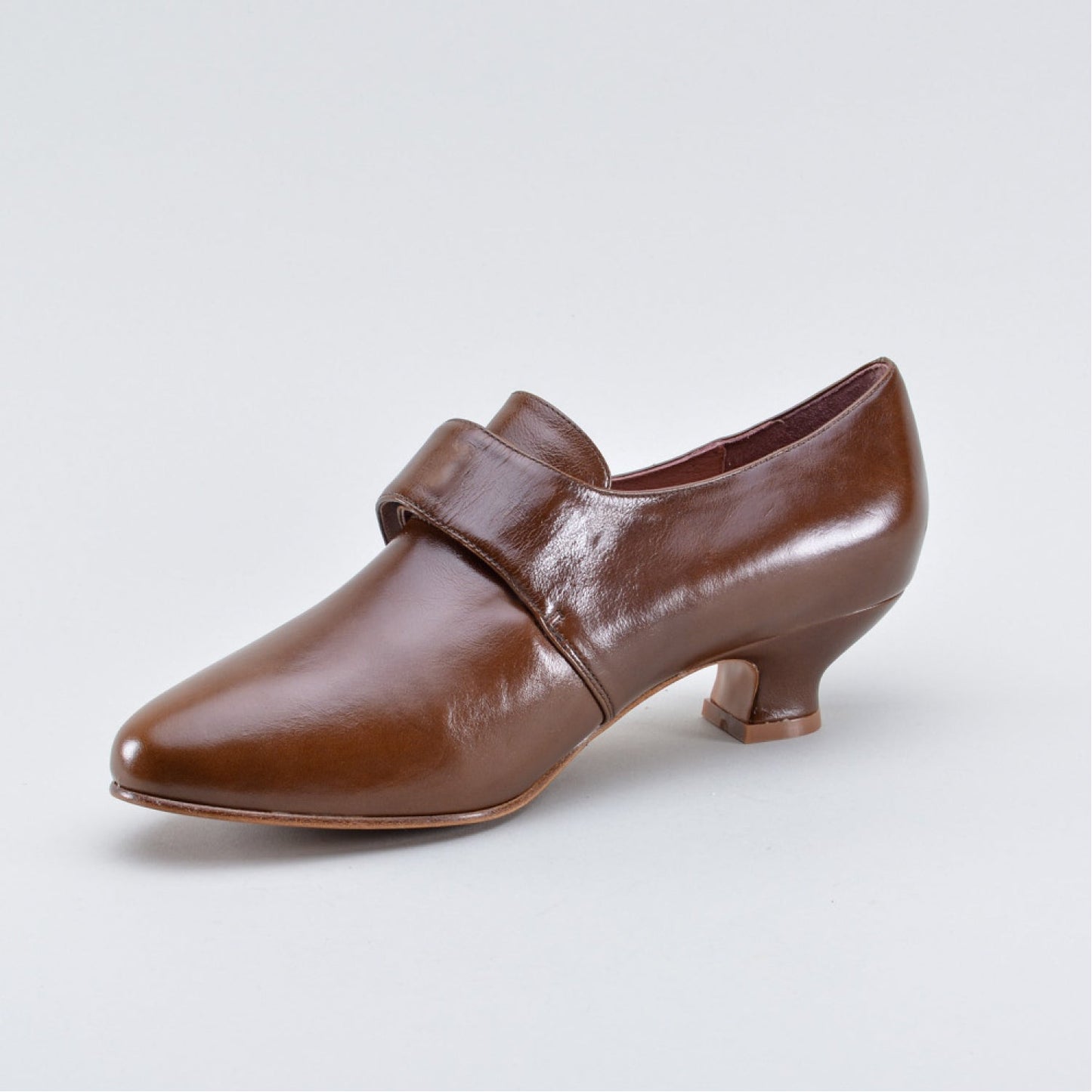 Kensington 18th Century Leather Shoes Wide (Walnut)