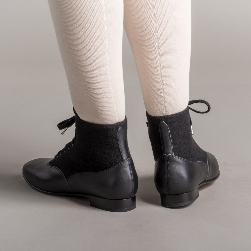Larkspur Wool/Leather Lace-Up Boots (Black/Black)