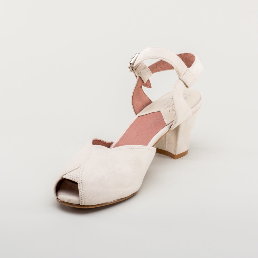 Lido Vintage Sandals (Ivory)