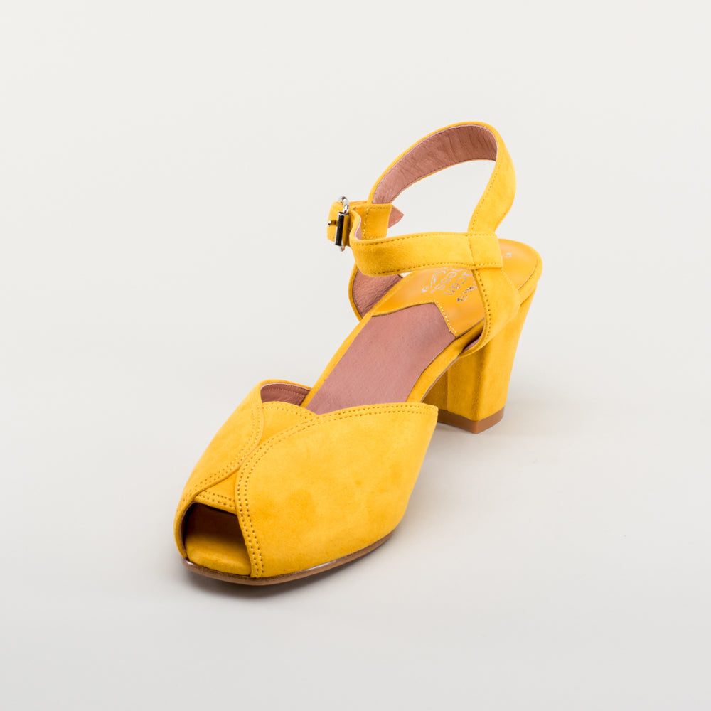 Lido Vintage Sandals (Yellow)