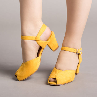 Lido Vintage Sandals (Yellow)