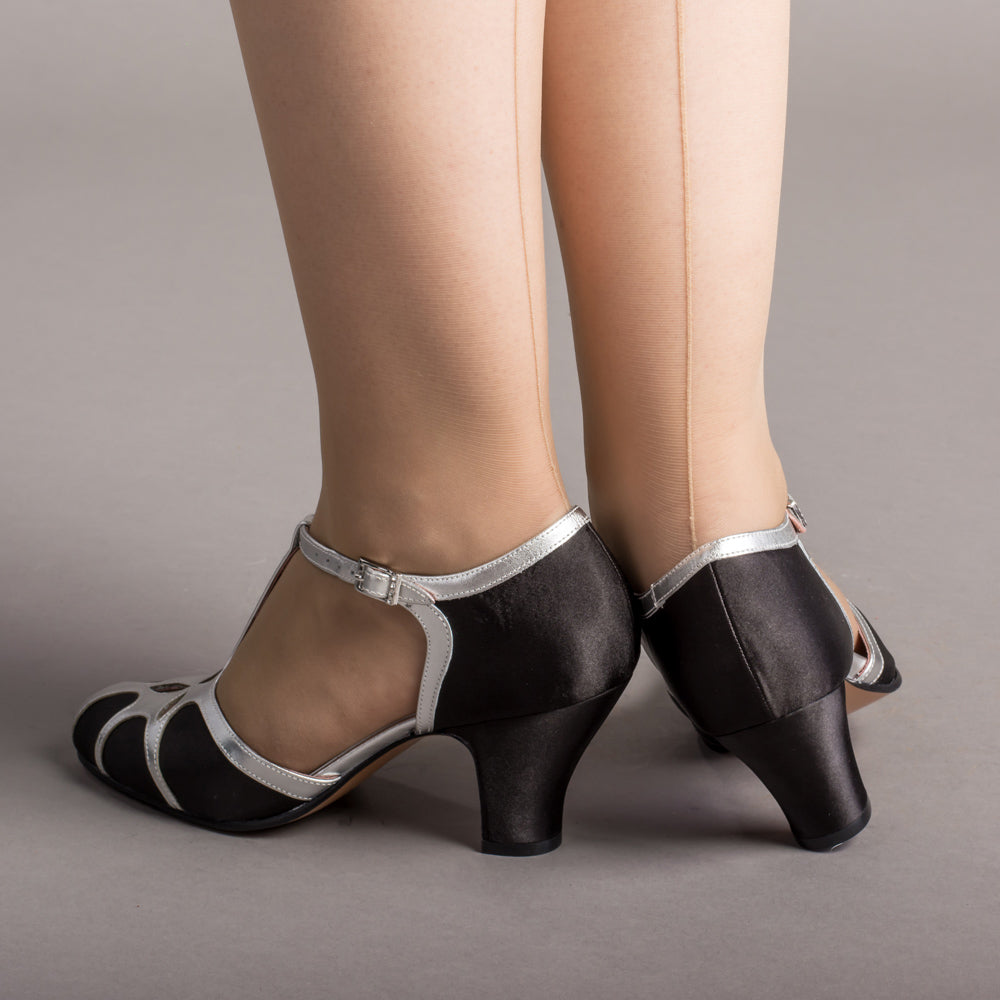 Lilith Vintage Flapper T-Straps Wide (Black/Silver)