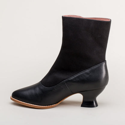 Manhattan Victorian Cloth-Top Button Boots (Black)