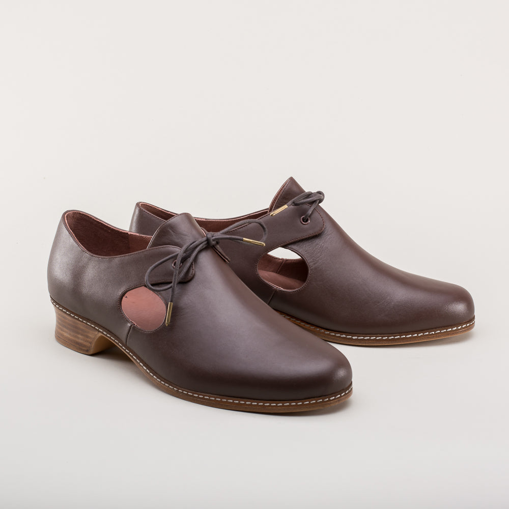 Marlowe Men's Renaissance Shoes (Brown)
