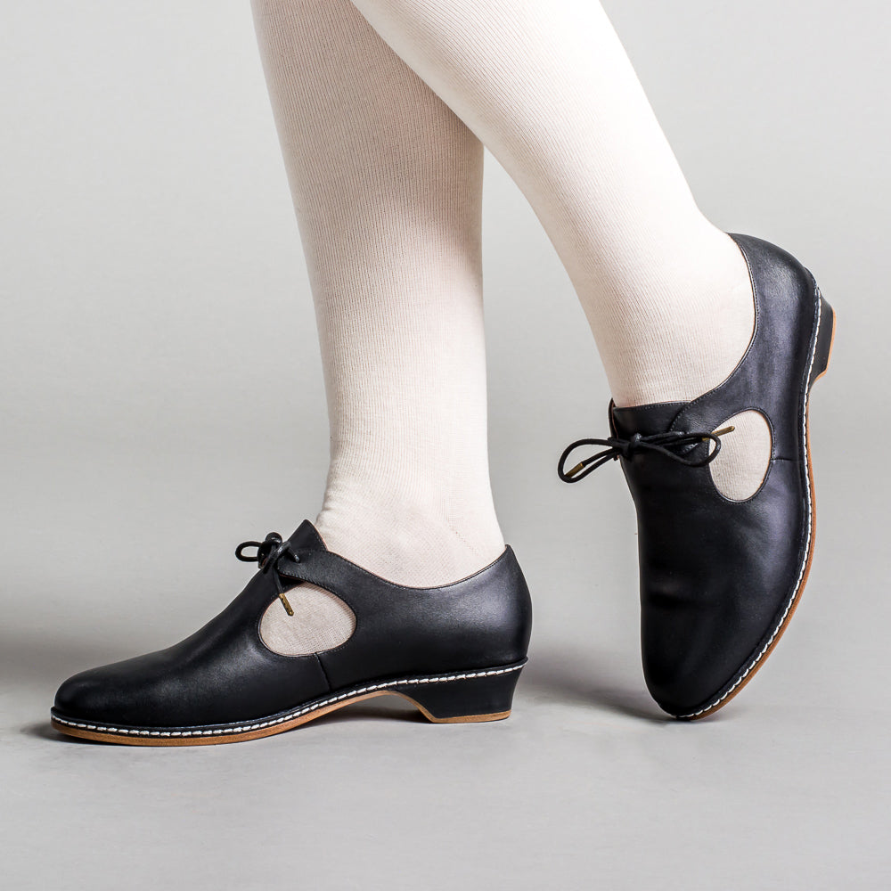 Mary Renaissance Shoes (Black)