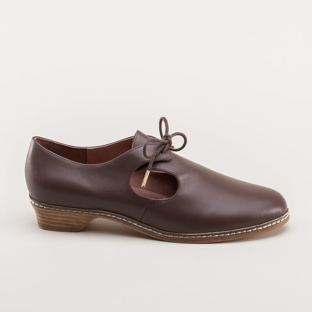Mary Renaissance Shoes (Brown)