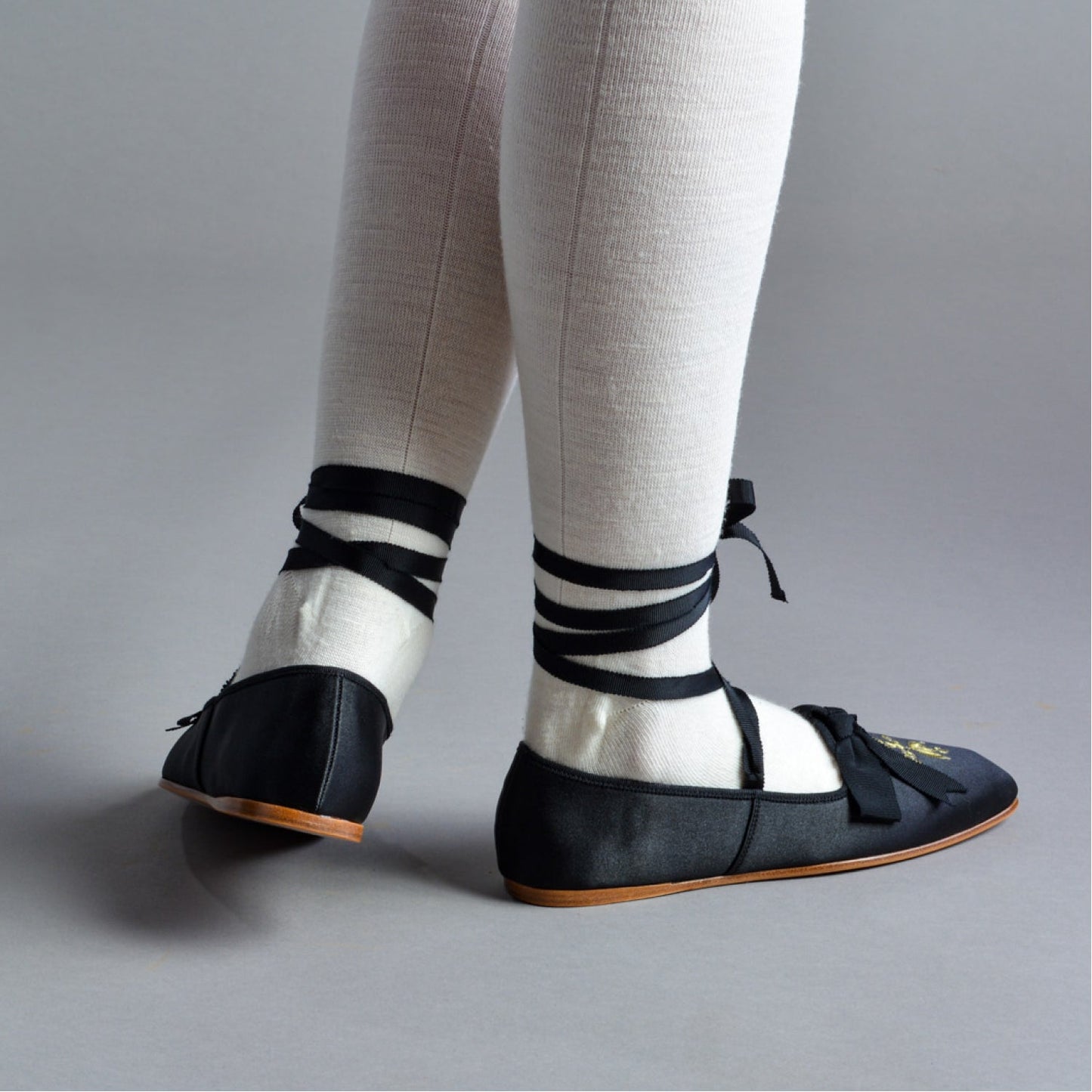 Penelope Regency Slippers (Black)