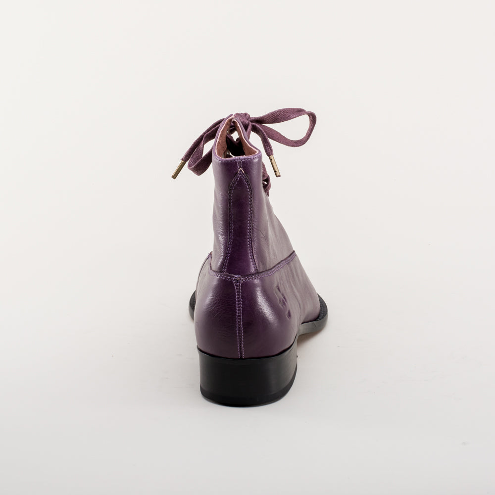 Rainey Vintage Lace-Up Boots (Purple)