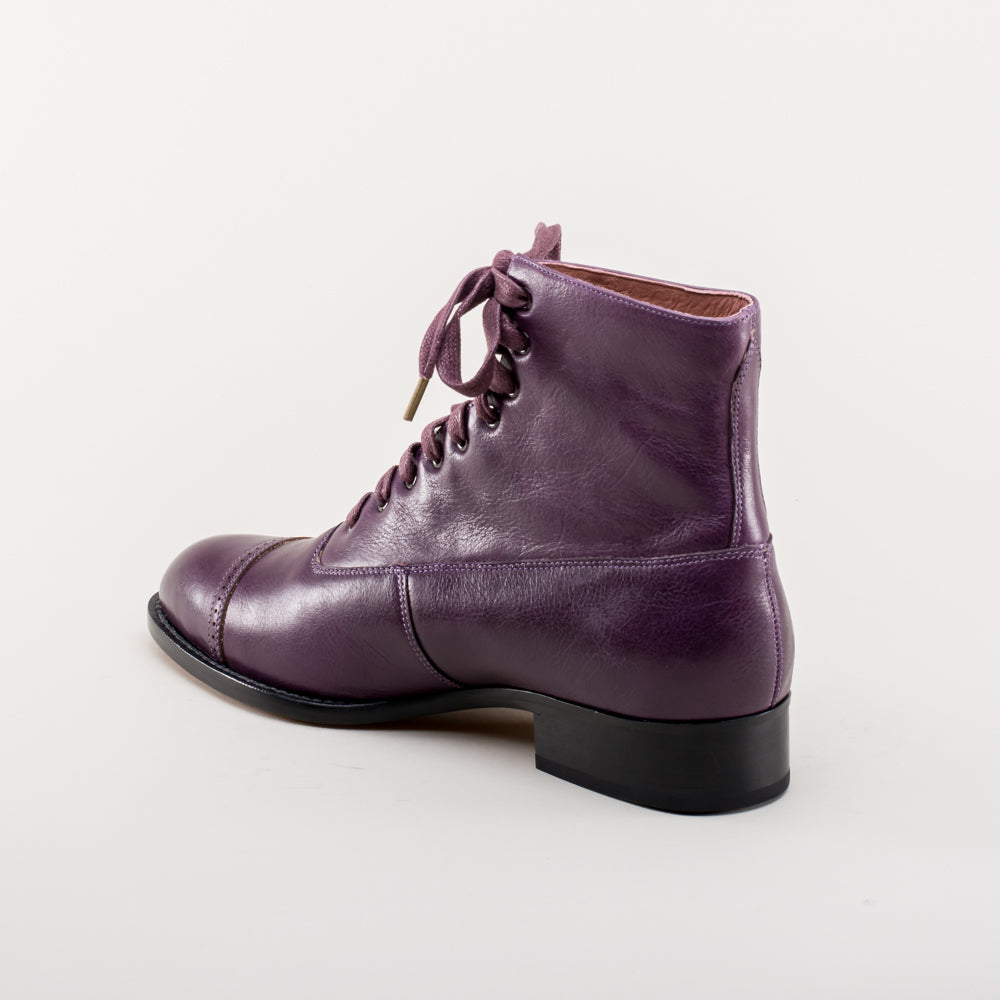 Rainey Vintage Lace-Up Boots (Purple)
