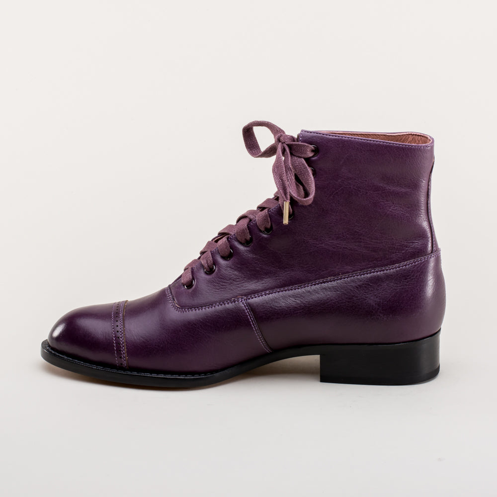 Rainey Vintage Lace-Up Boots (Purple)