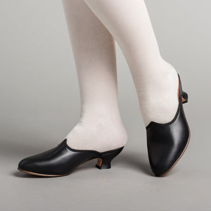 Sophie 18th Century Leather Mules (Black)